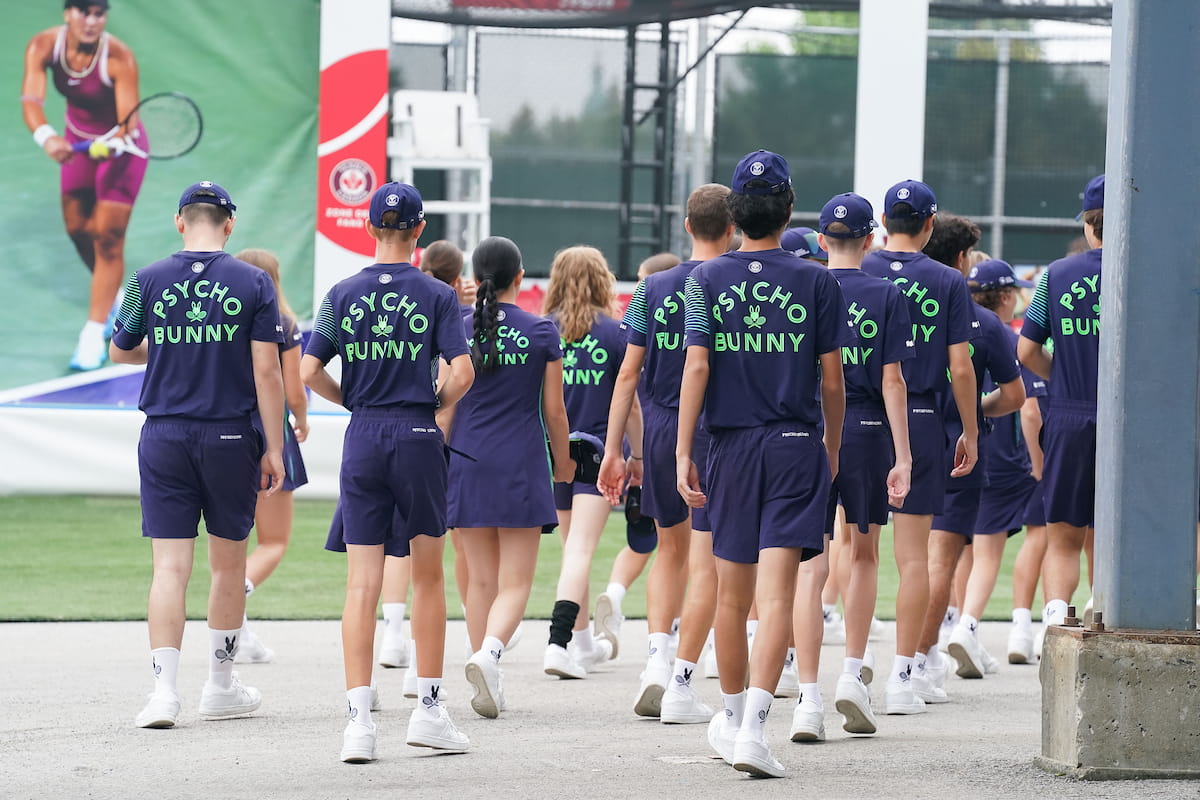 Sarah Jade Champagne Chasseurs 00263